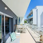 Panoramic Views - Terrace, Sea Views & Pool Appartement