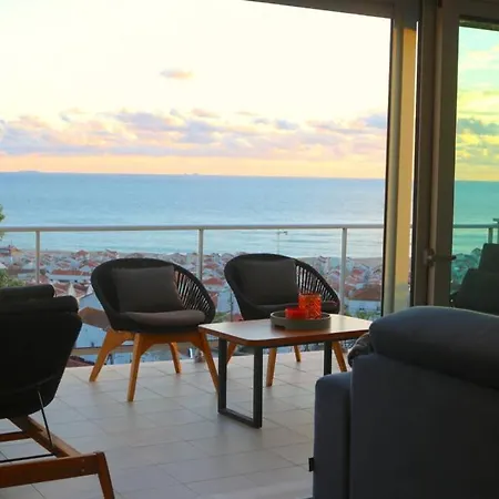 Panoramic Views - Terrace, Sea Views & Pool Appartamento