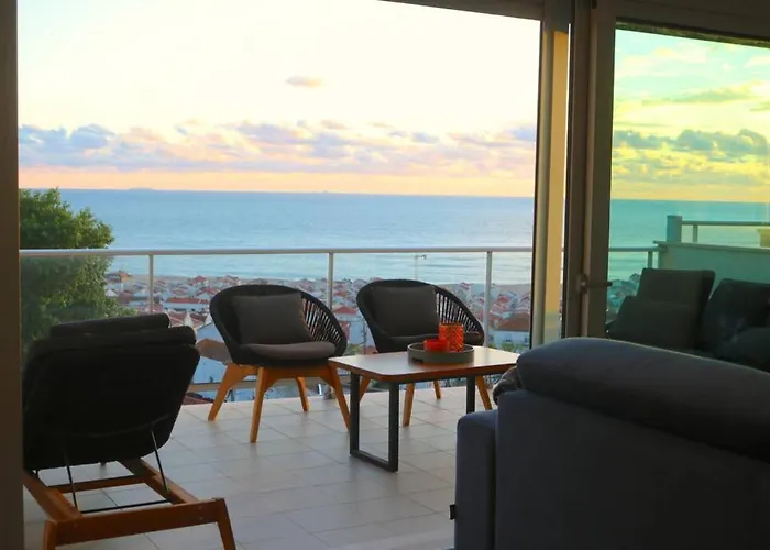 Panoramic Views - Terrace, Sea Views & Pool 아파트