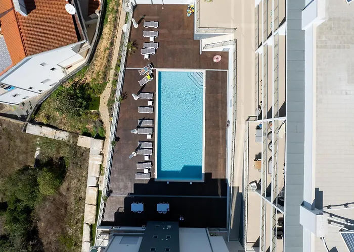 Panoramic Views - Terrace, Sea Views & Pool 아파트