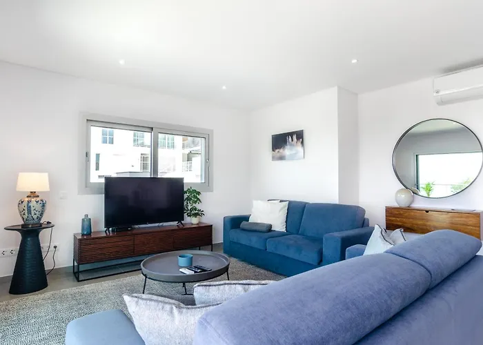 아파트 Panoramic Views - Terrace, Sea Views & Pool